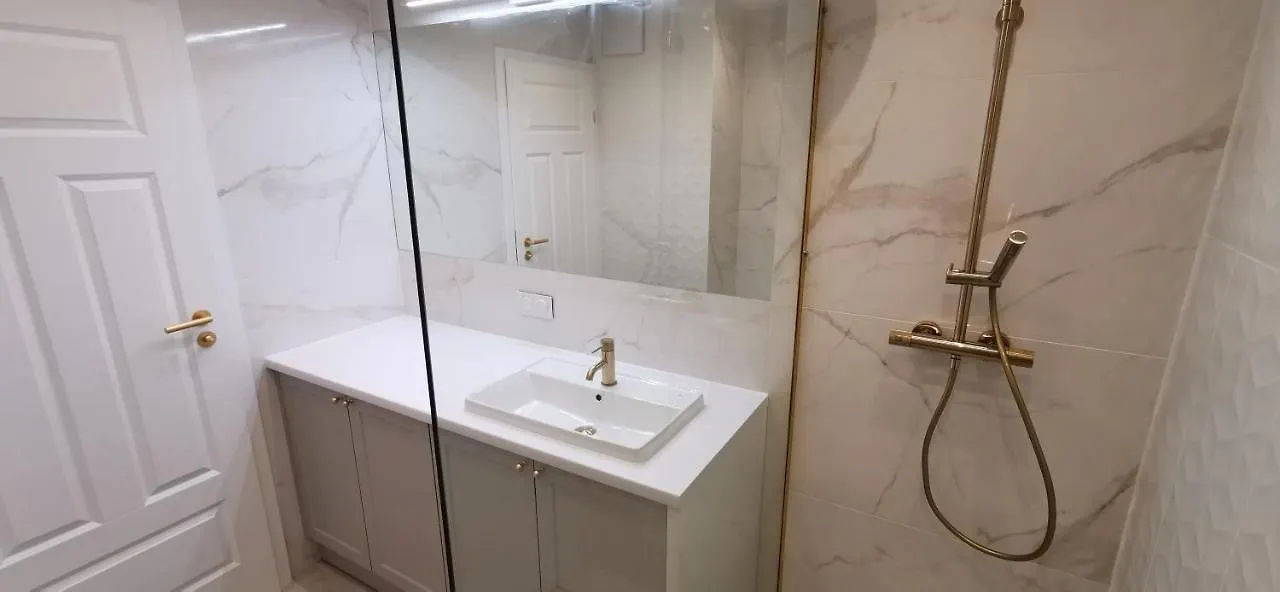 Flou Premium Apartament Z Parkingiem, Plaza 700M Gdańsk 0*,  Polska